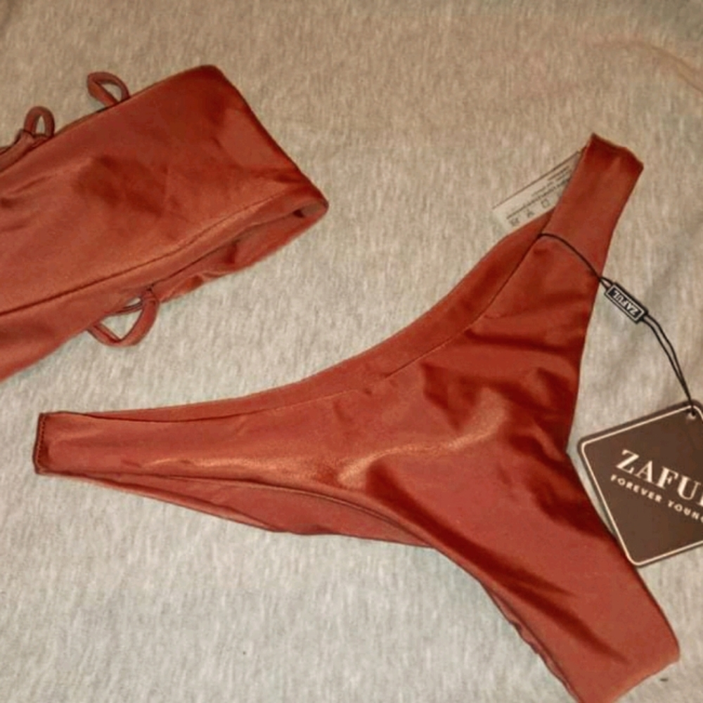 Bathing suit